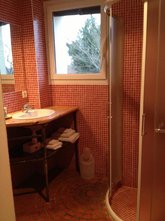 Les Jardins Du Rebaut Bed and Breakfast Μπεζιέ Δωμάτιο φωτογραφία